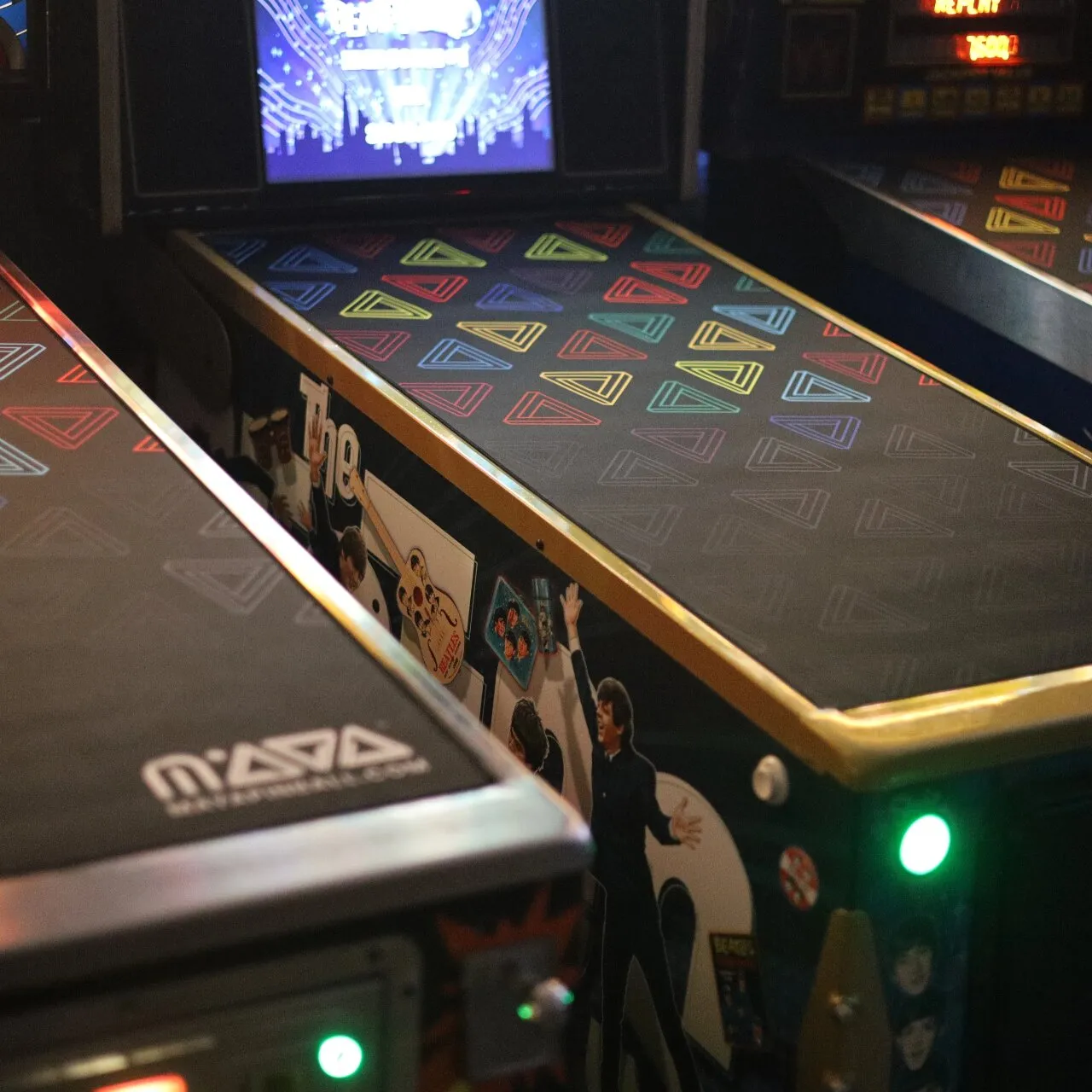 MAYA Pinball Glass Defender — view 7